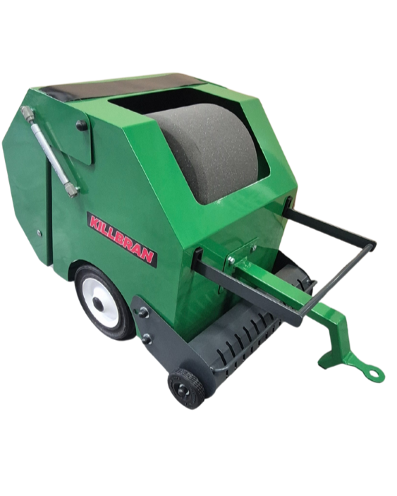 Round Baler (Complete with 2 foam Bales)